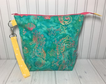 Medium Zipper with Handle Top Knitting Crochet Project Bag - Batik Seahorses