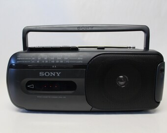 Sony CFM-155 AM/FM Radio / Cassette Tape Player and Recorder with built in microphone - 100% working - Radio Cassette-Corder