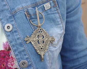 Rare berber jewelry, Amazigh fibula, kholala atlas morocco, berber brooch, old Berber jewel, vintage moroccan jewel, original jewel