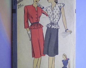 Vintage 40s Hollywood Pattern Two Piece Peplum Dress 34