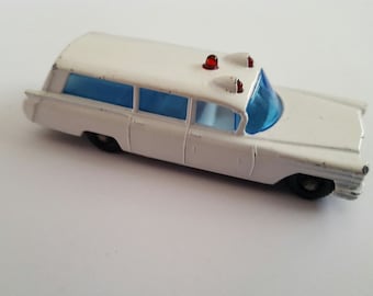 Vintage Matchbox Series No 54 b1 S&S Cadillac Ambulance Made in England by Lesney Condition 8