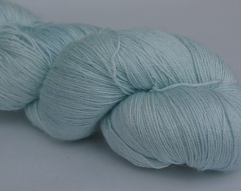 merino/silk - hand dyed fingering yarn - 93g