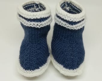 Knit baby shoes / / 6 month wool boots