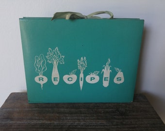 Vintage Recipe Organizer