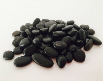 Black pebbles - pebbles - rock - stone