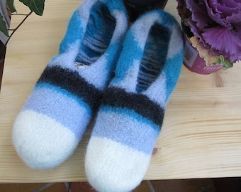 Knit felted slippers, Gr45/46
