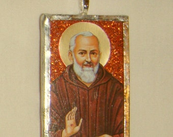 St Padre Pio Pendant inv1694