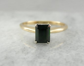 Deep Dark Green Garnet Solitaire in Simple Mounting A8APP0-N