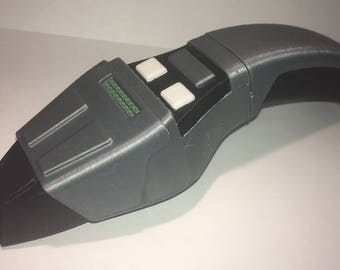 Star Trek TNG Phaser 3D Printed and Hand Painted 1:1 Scale Replica Costume Cosplay Prop Model - The Next Generation, Voyager, Deep Space 9