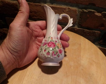 Vintage Lefton Hand Painted Bud Vase 475, Hand painted bud vase, Floral bud vase, 1970’s prop