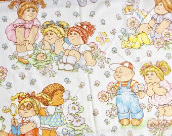 Vintage 1980s Cabbage Patch Twin Flat Sheet Childrens Bedding, Repurpose Upcycle Fabric
