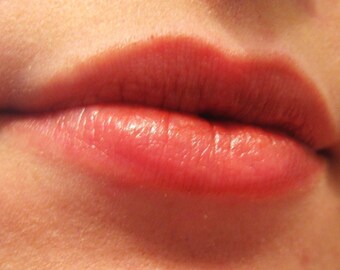 Mineral Lip Tint - Ruby Kiss - Mum Mum's Crafts Sheer Lip Tint