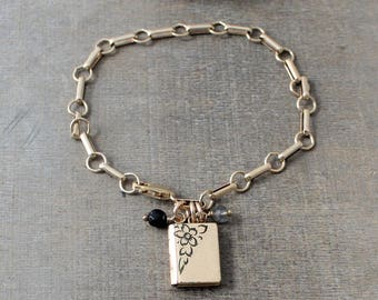 Gold Locket Bracelet, Gold Book Locket, Chunky Gold Chain Bracelet, Antique Gold Locket, Picture Locket, Gold Photo Locket Charm Bracelet