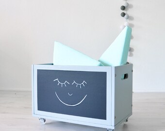 Personalized toy box for kids toys. Toy organizer. Big toy chest, pine toy box. Nursery storage. Storage bin. White wooden box.
