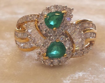 18 K yellow gold diamond and emerald cluster ring