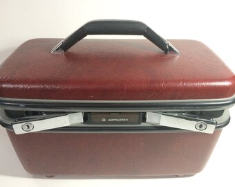 Vintage Red Maroon travel makeup train case luggage with 1 key