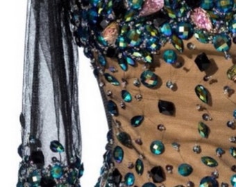 Robe De Soirée Designer JANINE - Blanche Et Brillante Avec Strass - Taille M - Modèle Halter Longue - Occasion TB