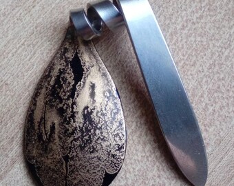 Pendant scoop lacquer finish.