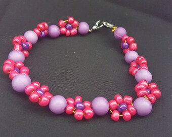 Pink/Purple Flower Bead Bracelet