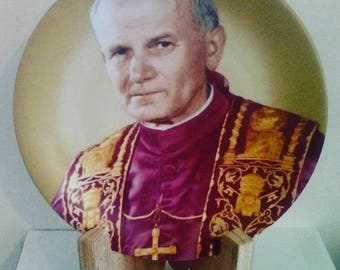 Plate of porcelain collection of limoge, Pope John Paul II, old plate commemorative, decorative plate on wooden carrying, historical plate