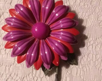60s Vintage Metal Flower Power Brooch