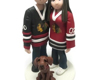 Custom wedding cake topper, Hockey fans wedding cake topper, Bride and groom cake topper, Mr and Mrs cake topper, personalized cake topper
