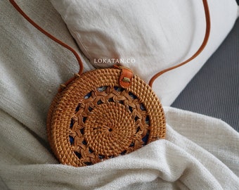 Brown Braid Handwoven Round Rattan Beach Bag Bali - Natural Ata Grass Shoulder Bag With Braid Pattern