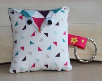 OWL Keychain - triangles pattern