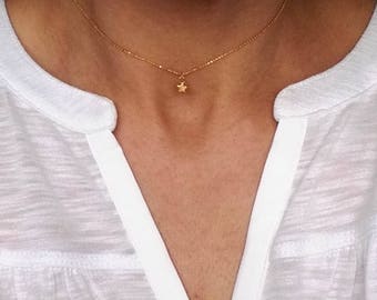 Gold Star Necklace. Tiny Star Charm Necklace. Minimalist Necklace. Dainty Necklace. Gift Idea. Christmas Gift. Star Necklace