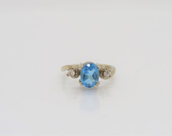 Vintage Sterling Silver Natural Blue Topaz & White Topaz Ring Size 6.25