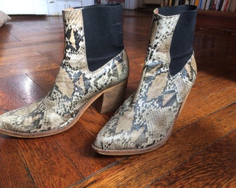 Snakeskin (faux) Western Boots size 8