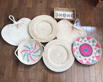 7 Hanging Woven Wall Baskets / Vintage Rattan Baskets / Pink Turquoise Wicker Baskets / Jungalow Decor / Bohemian Decor / Boho Wall Art