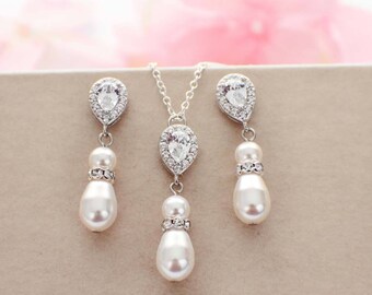 Pearl drop jewelry set, bridesmaid necklace, bridesmaid earrings, pearl necklace earring set, pearl bridal jewelry set, pearl wedding set
