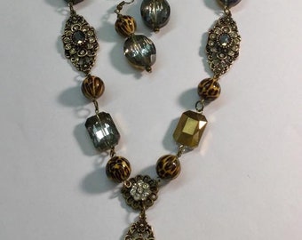 Vintage leopard necklace
