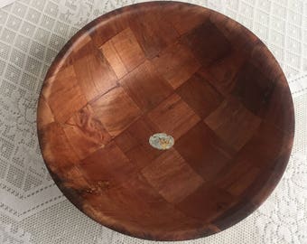 Wooden Woven Salad Bowl / Vintage Serving Dish by Villa Wood / Rustic Bread Bowl