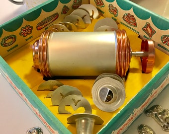 Vintage Mirro Cooky Pastry Kit Cookie Press NOS 12 Cooky Forming Plates 3 Pastry Tips Retro Bakeware