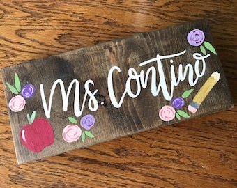 Teacher Name Sign, Custom Name Sign, Teacher Gift, Last Name Sign, painted Wood Sign, Classroom Sign, Teacher Pencil Sign, Wood Teacher Sign