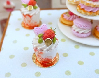 Strawberry Sundae - 12th Scale Miniature Food
