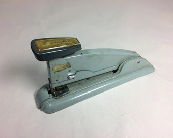 Vintage 1940s Heavy Duty Swingline No 4 Stapler