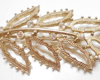 Vintage Kramer Rhinestone Leaf Brooch (2196)