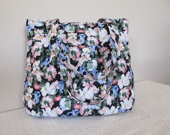 Pretty Floral Pleated Shoulder Bag