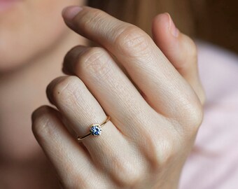 Bicolor Sapphire Ring, Gold Sapphire Ring, Blue Sapphire Ring, Sapphire Engagement Ring, Solitaire Sapphire Ring, Solitaire Engagement Ring