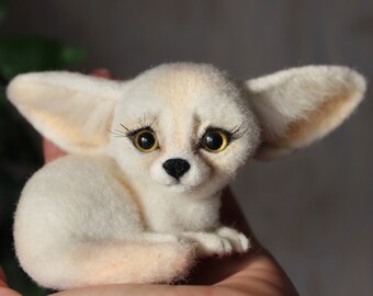 Fennec Fox ***READY TO SHIP***, Fennec Fox felted, fennec fox doll, needle felted animal, needle felt Fennec Fox,