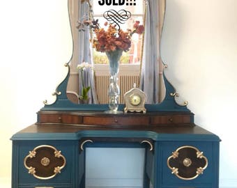 Stunning Regency Antique Vanity / Depress era/ Hollywood Regency /