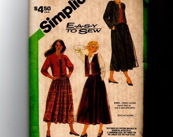 Misses' Skirt Jacket and Vest Pattern 6595
