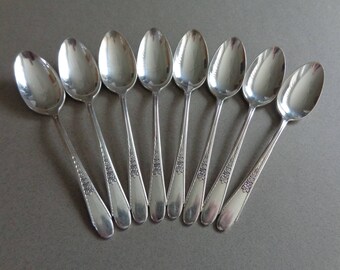 Wm Rogers Gardenia IS Silverplate Flatware 8 Soup Spoons 1941silverware