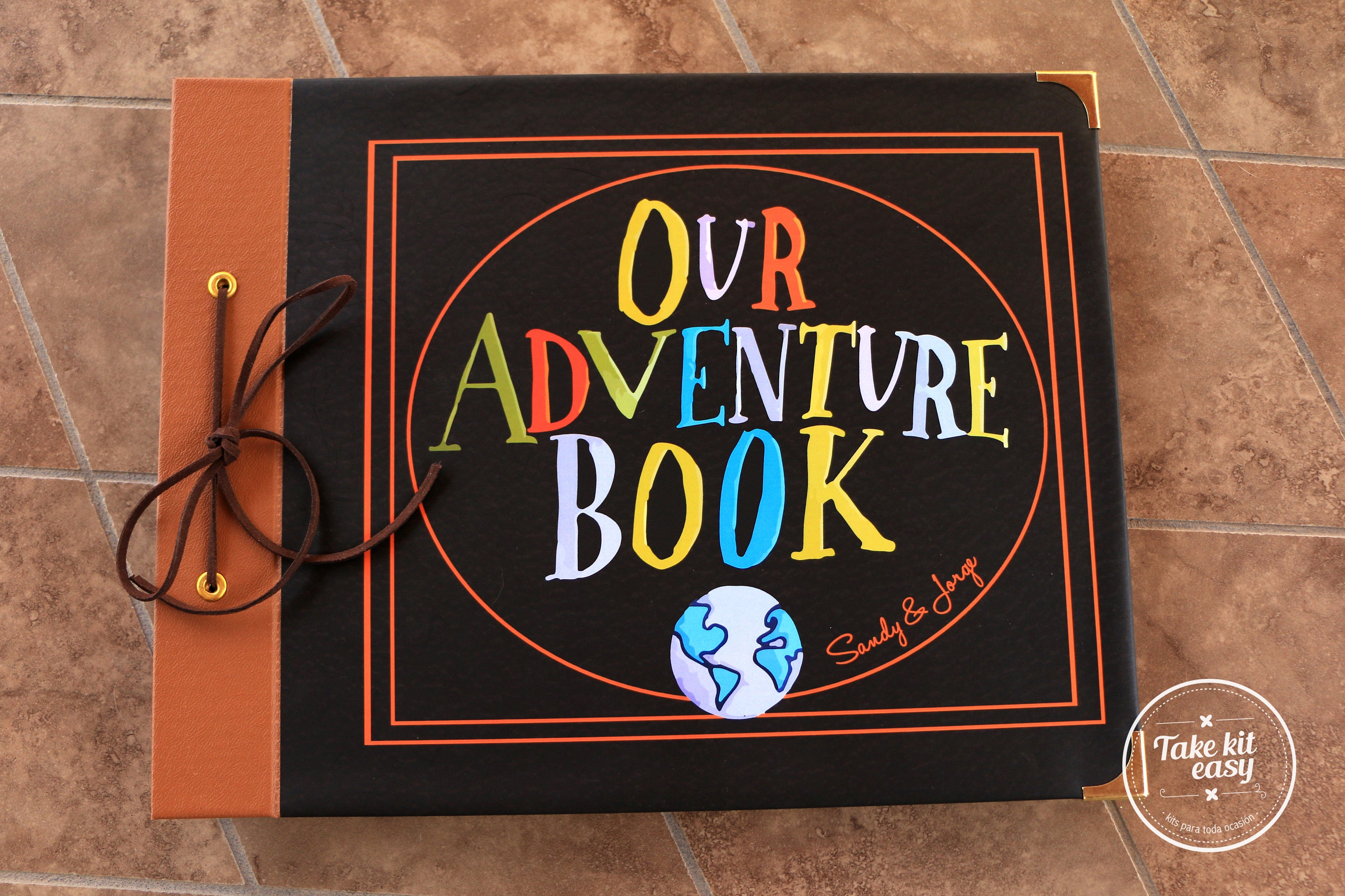 Nuestro libro de aventuras Our Adventure Book / My Adventure