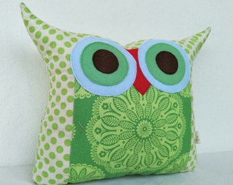 Green Owl pillow / green nursery decor/ home decor /living room decoration/ for her /owl pillow,owl cushion,owl decoration