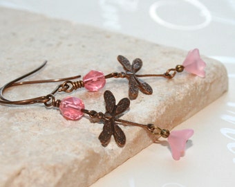 Dragonfly Earrings // Vintaj brass dragonfly dangle earrings // Woodland Jewelry // Rustic
