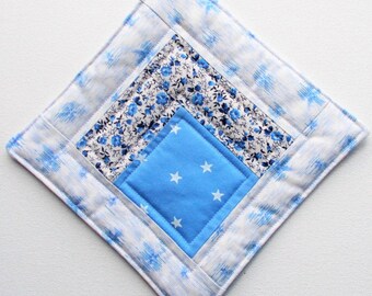 Mug Rug, Mini Quilt, Drink Coaster, Fabric Coaster, Blue Mug Rug, Snack Mat, Mug Mat, Quilted Mat, Handmade Fabric Mat, 71/4" x 7 1/4", #159